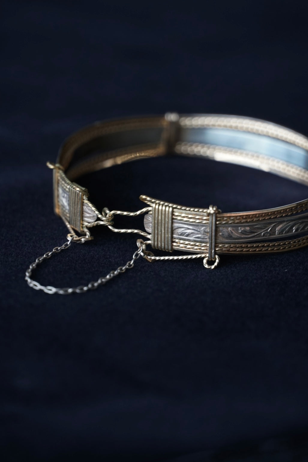 Antique Silver×Gold Wire Bangle