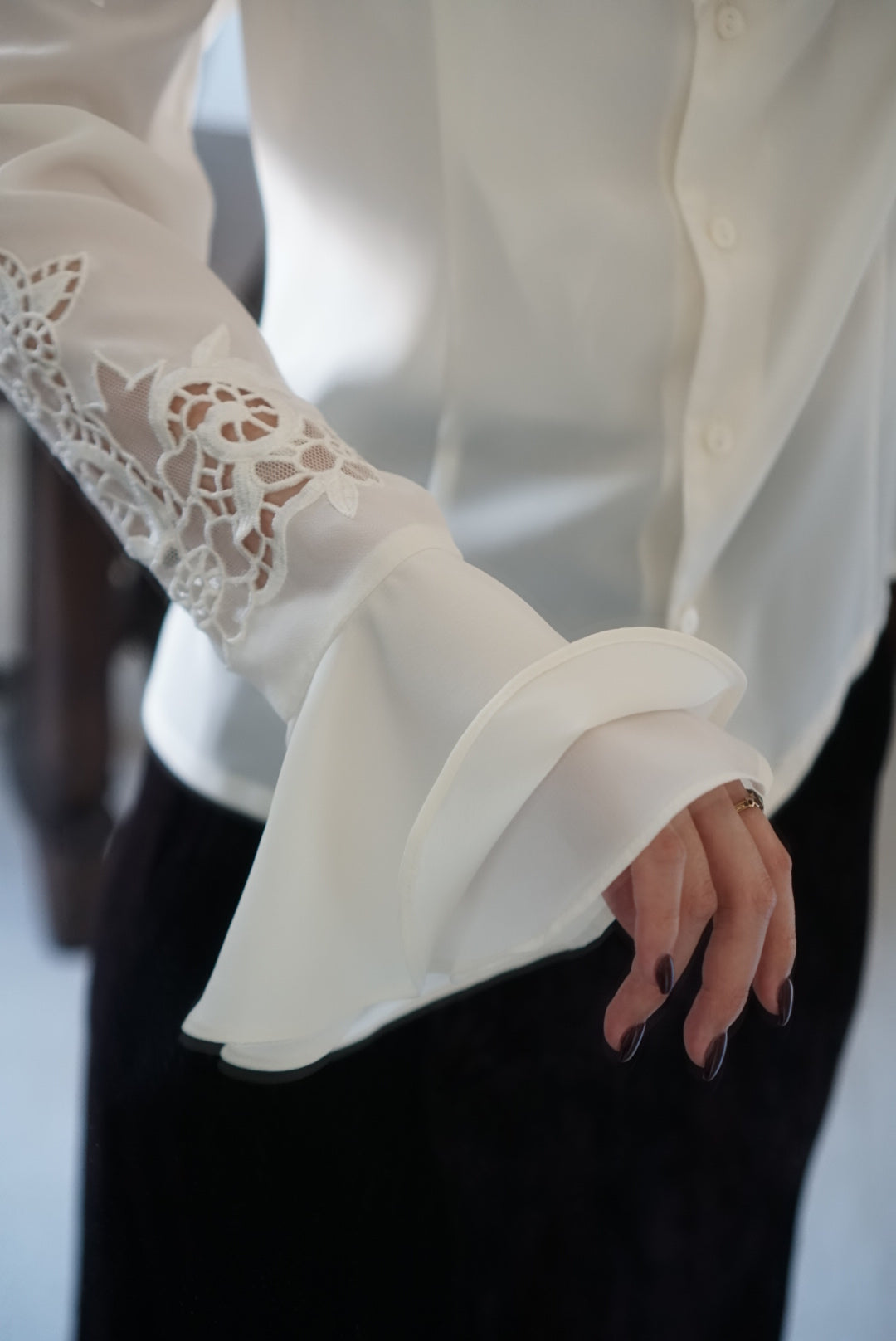 Vintage Frills×Embroidery Blouse