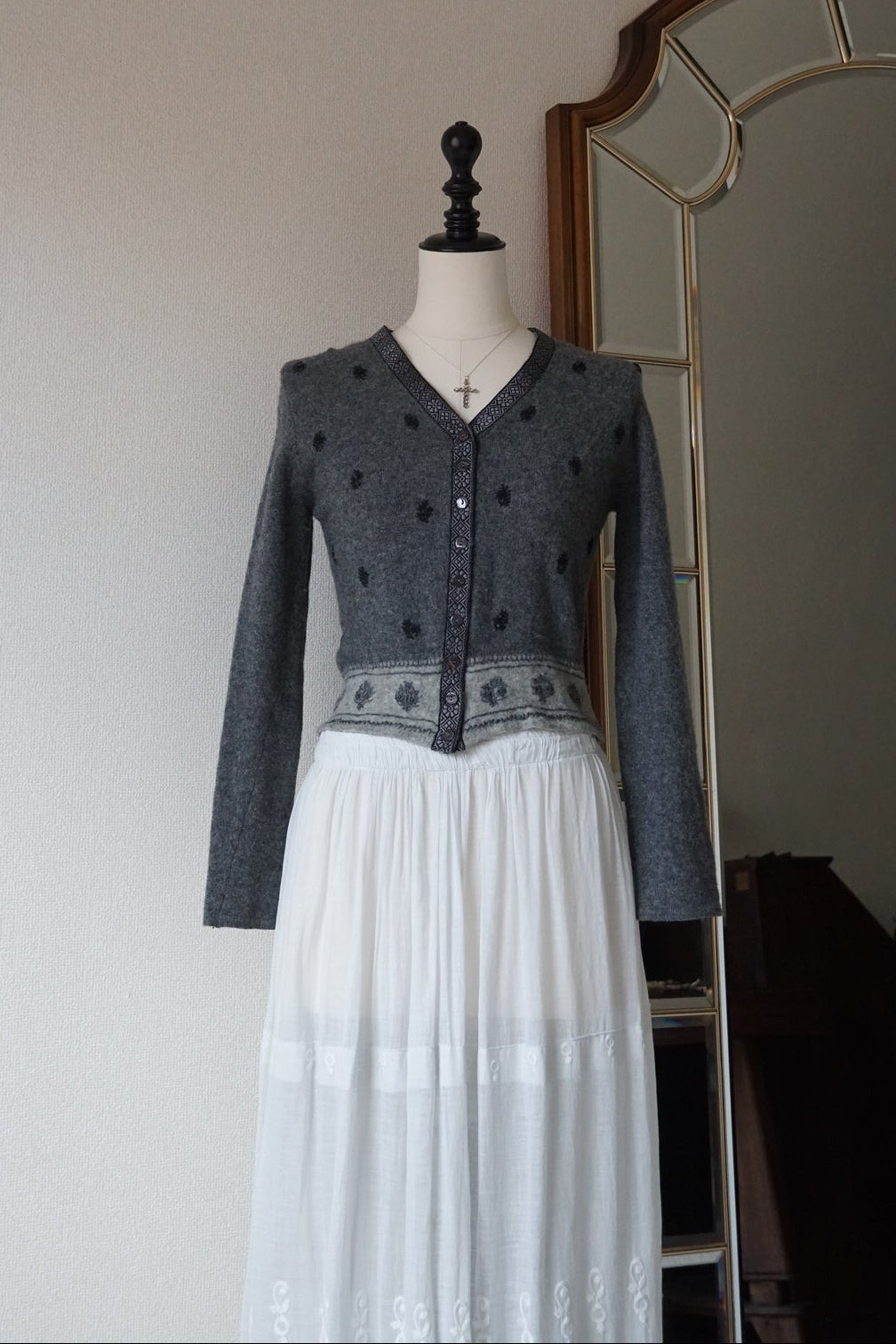 Vintage Flower Gray Cardigan