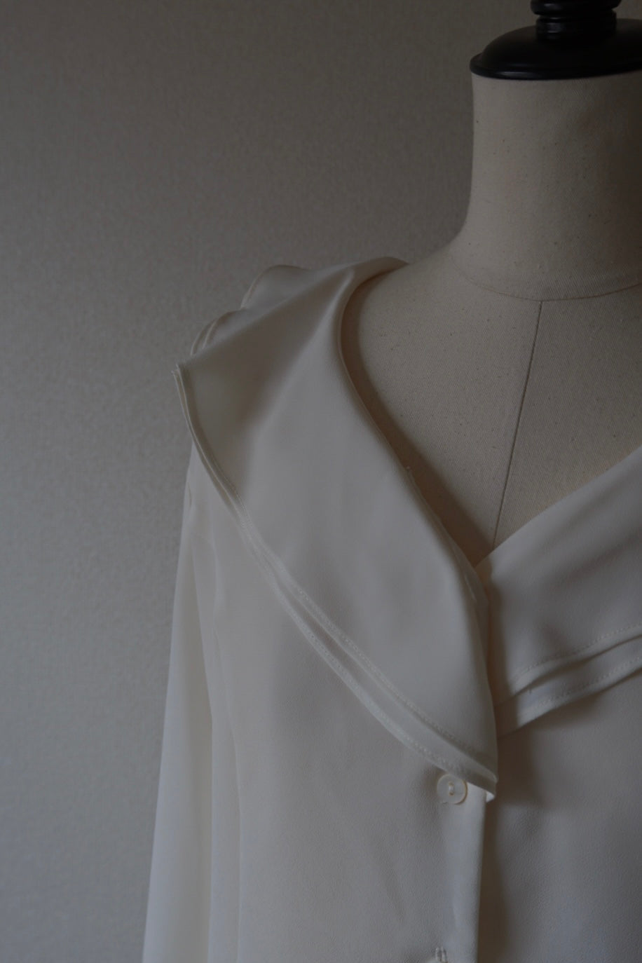 Vintage Frills×Embroidery Blouse