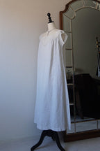 1920's Linnen Crochet Lace Nighty