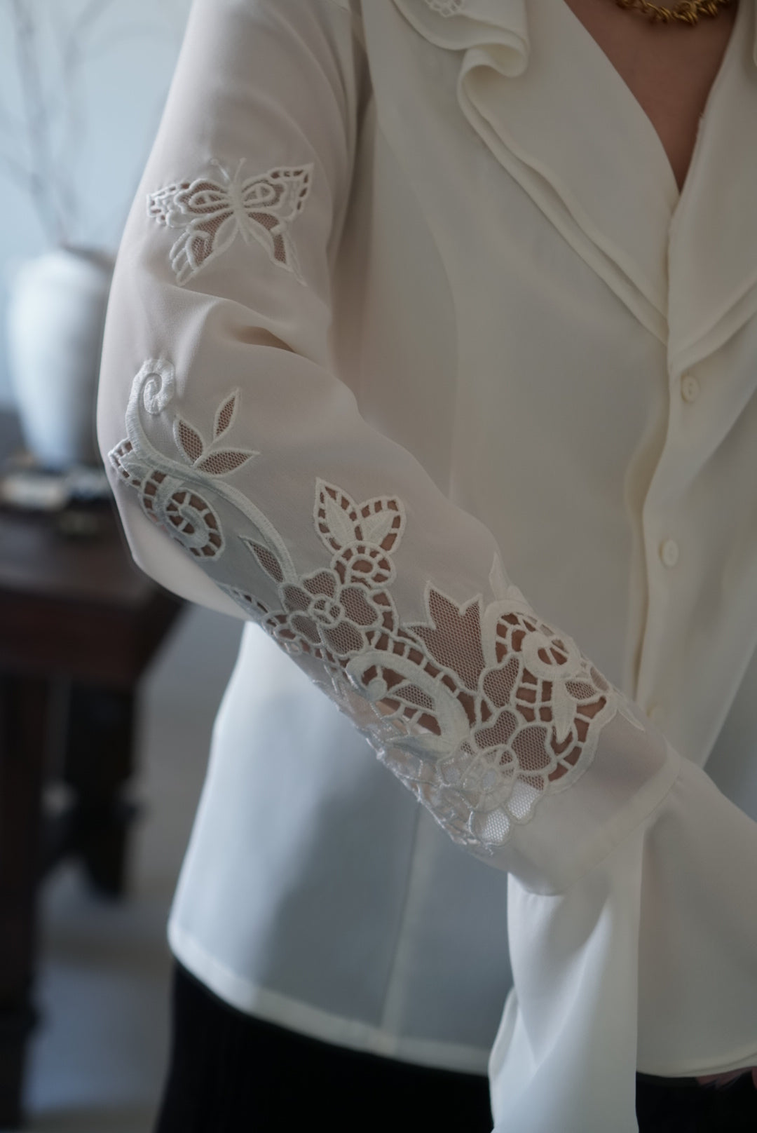 Vintage Frills×Embroidery Blouse