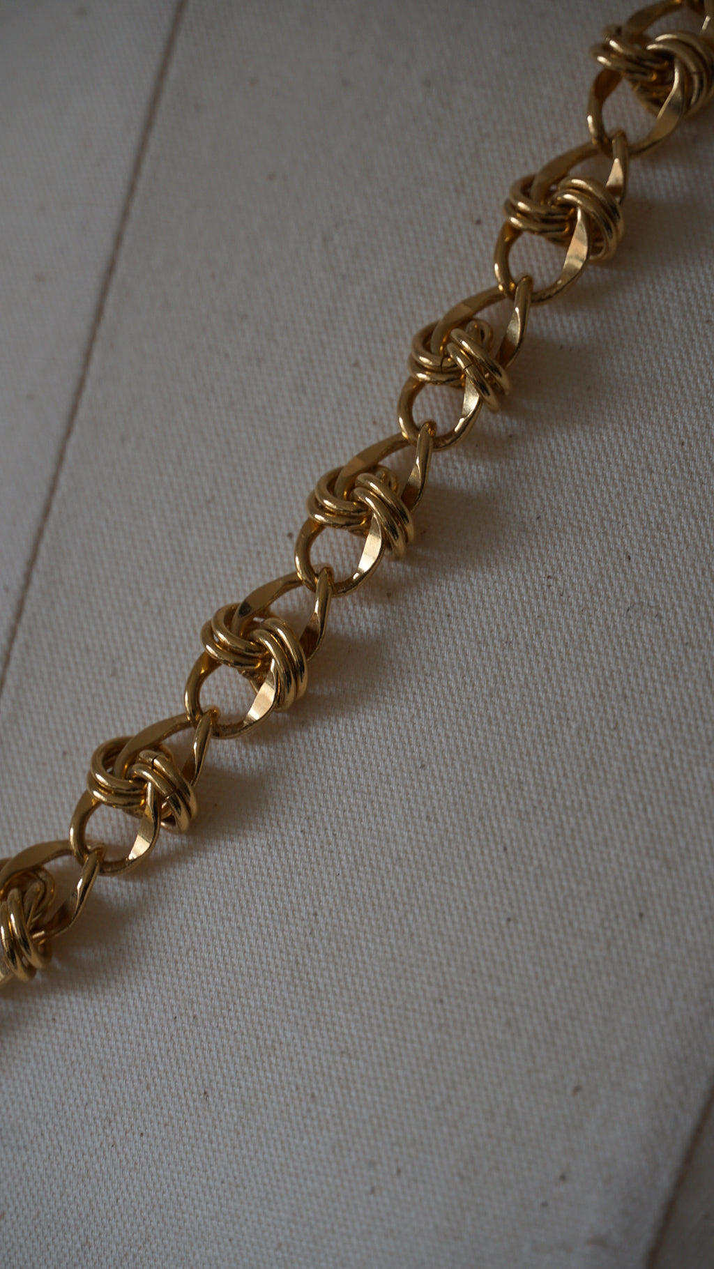1970’s Chunky Knotted Chain Necklace