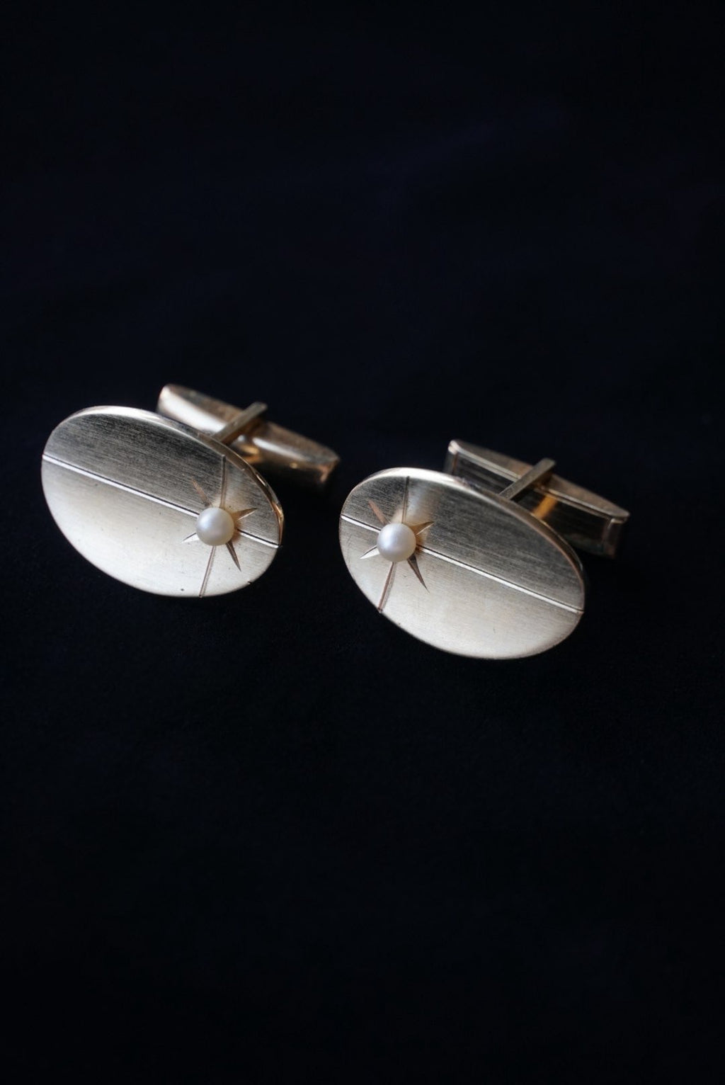 Vintage Gold with small pearl Cuffs Links