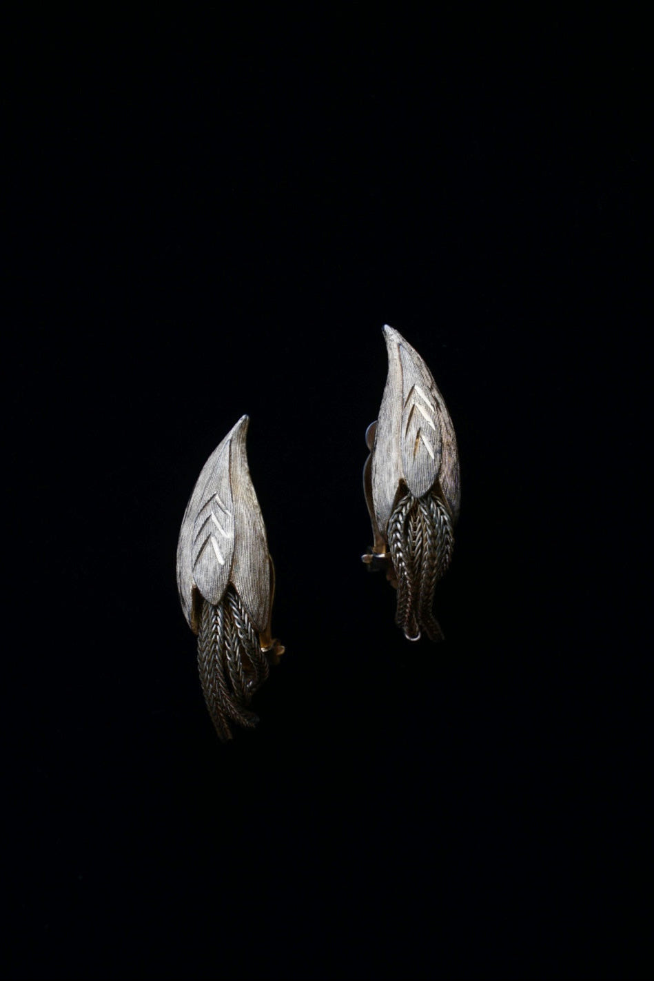 Vintage Gold Tone Solomon's seal Tassel  Earrings