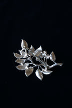 1950's Gold Leef Brooch