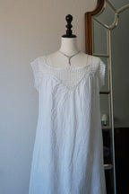 1920's Linnen Crochet Lace Nighty