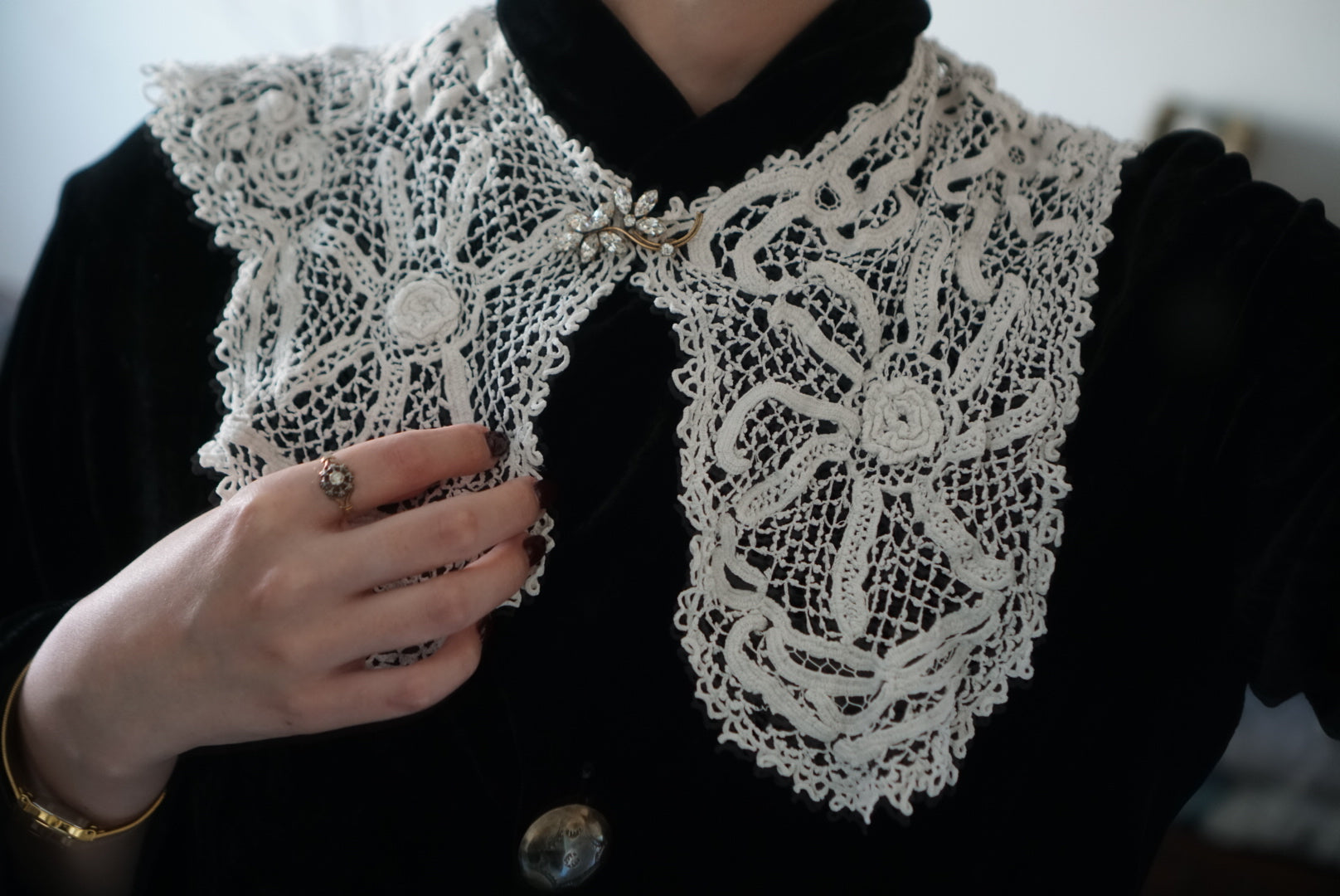 1900’s Handmade Irish Lace Collar