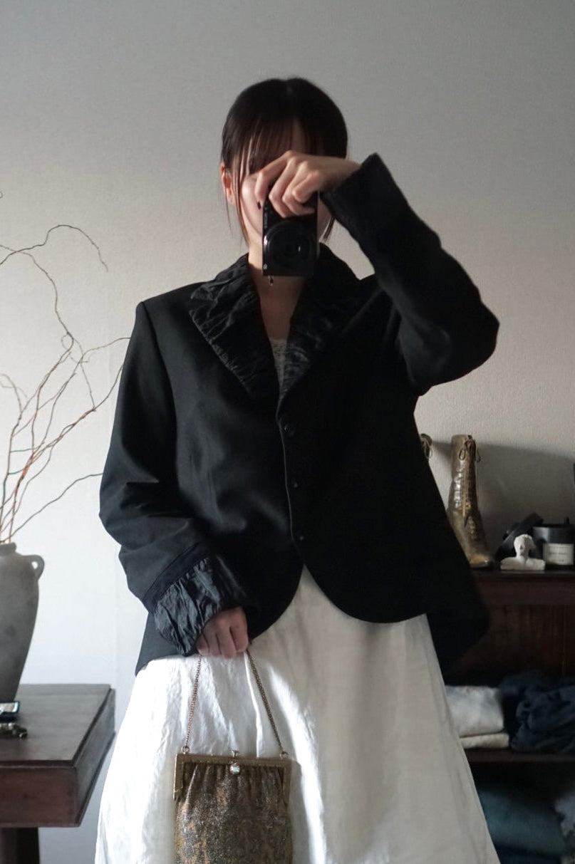 Vintage Ruffle Collar Tailored Jacket
