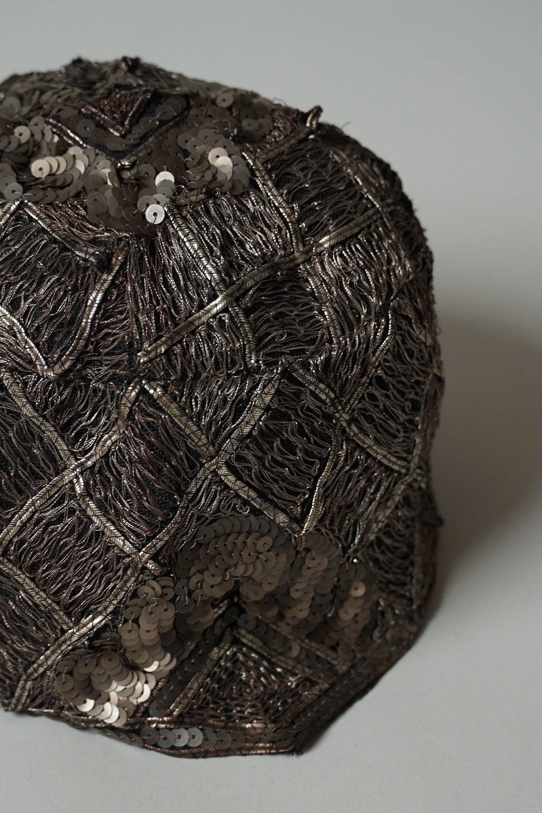 1920’s Gold Cloche Metallic Thread×Sequins Heads Dress