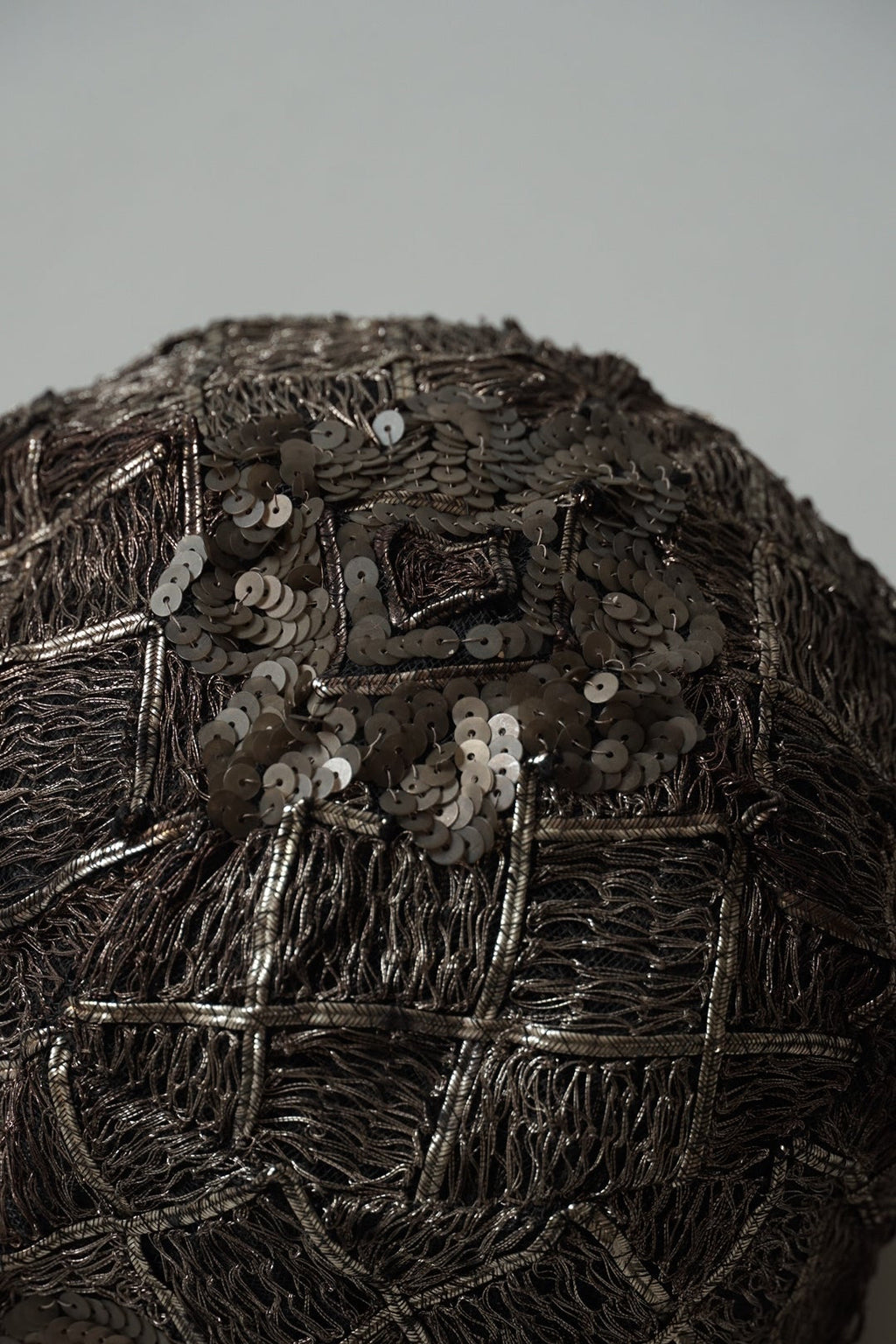 1920’s Gold Cloche Metallic Thread×Sequins Heads Dress