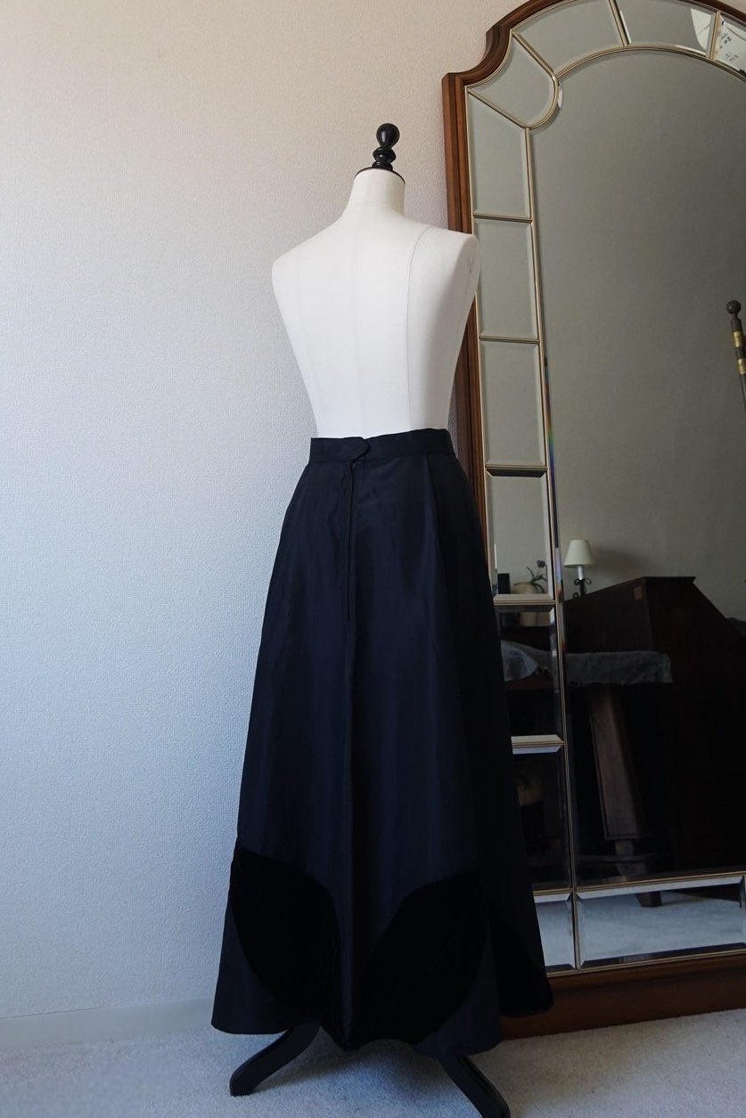 1950's Silk Velvet Leaf Skirt