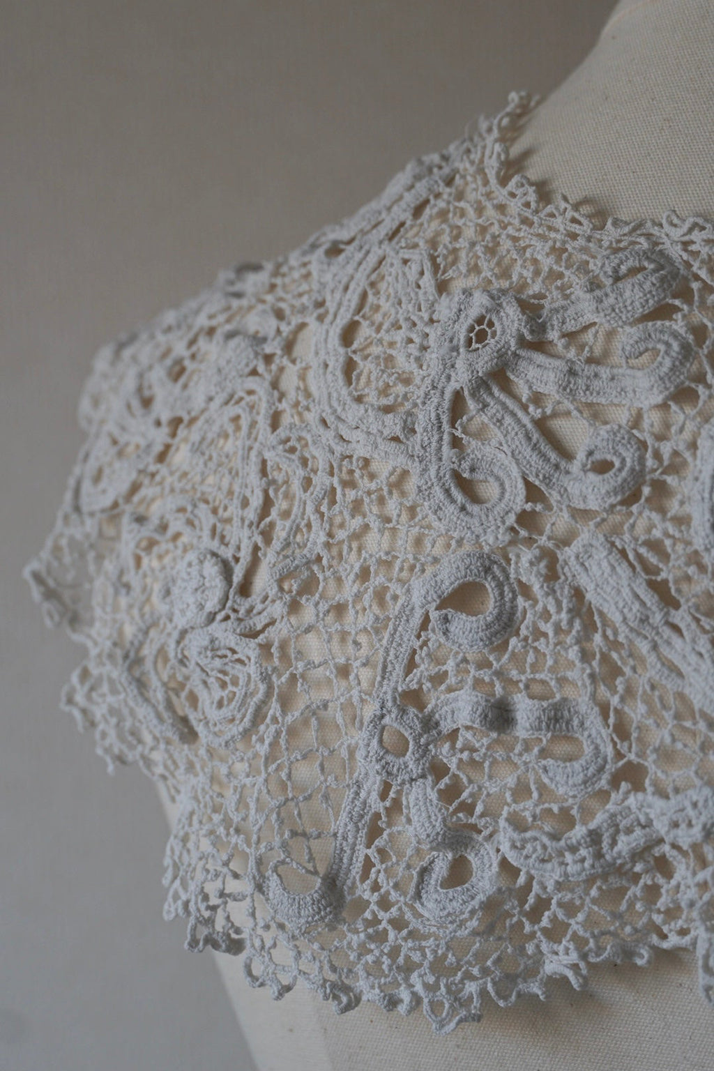 1900’s Handmade Irish Lace Collar