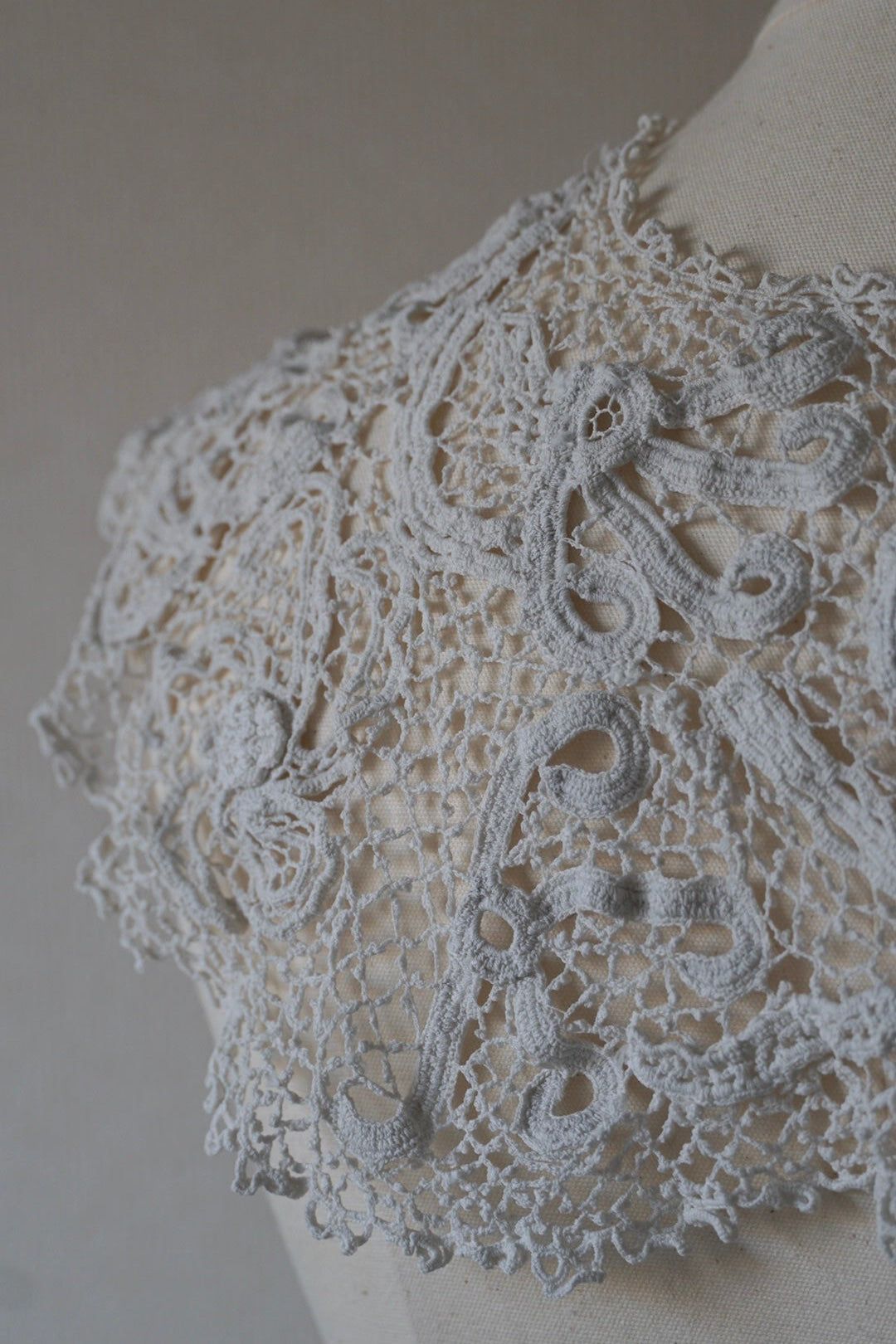1900’s Handmade Irish Lace Collar