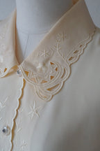 Vintage Flower Embroidery Blouse