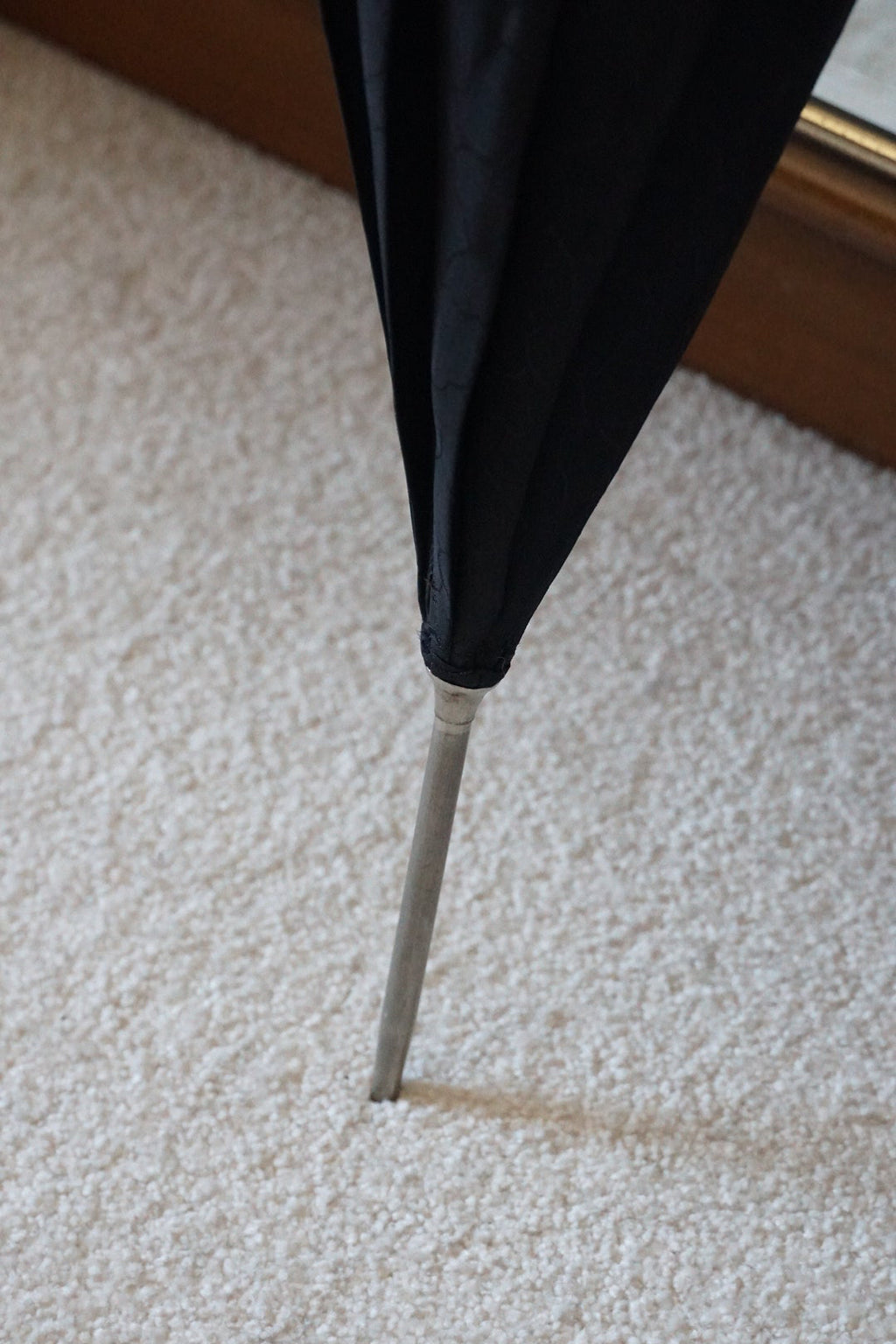 1950's Amber Hand×Black Umbrella