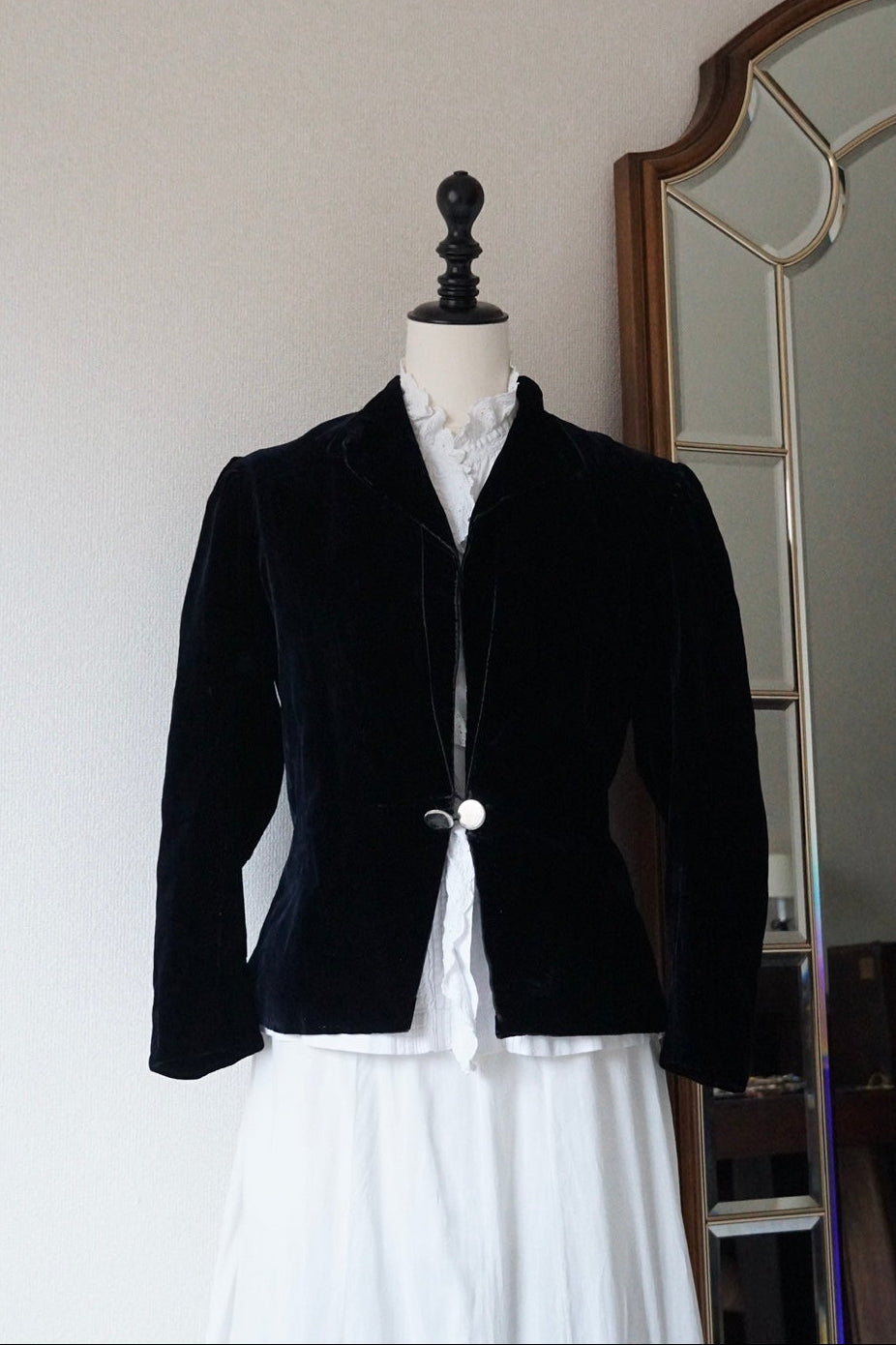 1930's Blue Silk Velvet Jacket