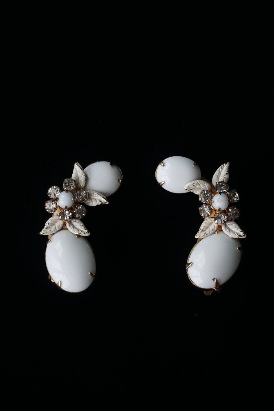 Vintage Flower Milk Glass Earrings