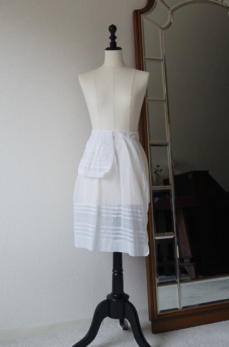 Antique White Cotton Apron