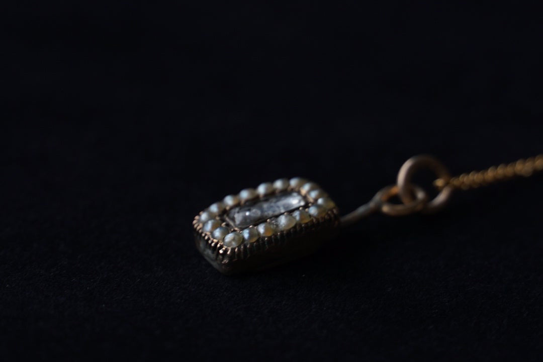 Georgian 10K Pearl Mourning Pendant Top
