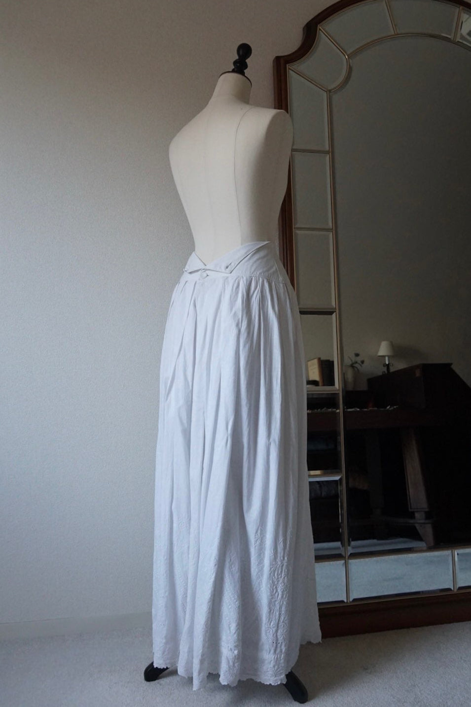 Antique Handmade Embroidery Skirt