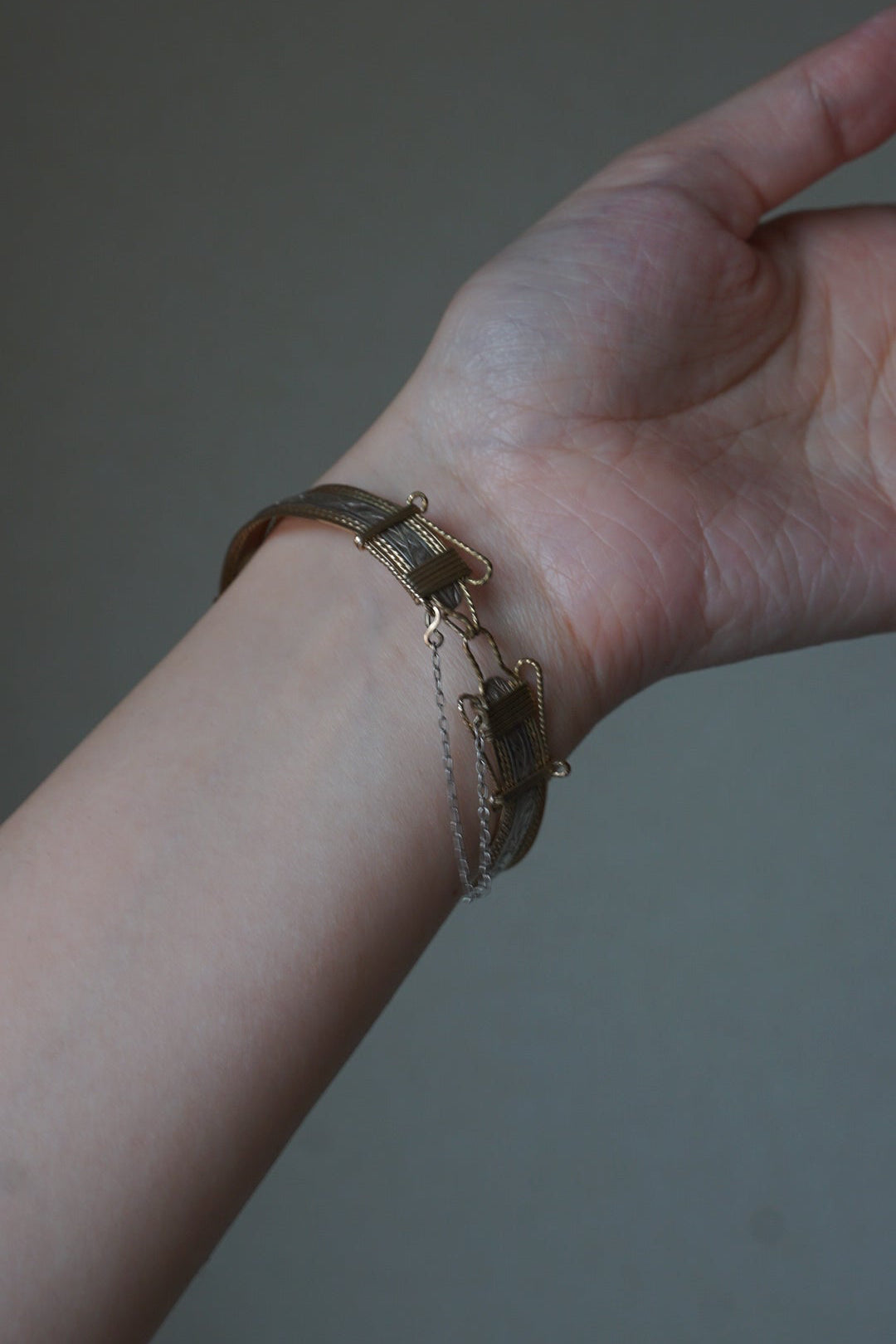 Antique Silver×Gold Wire Bangle