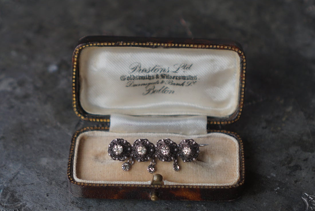 Last 19th Century Silver×Paste Glass Brooch