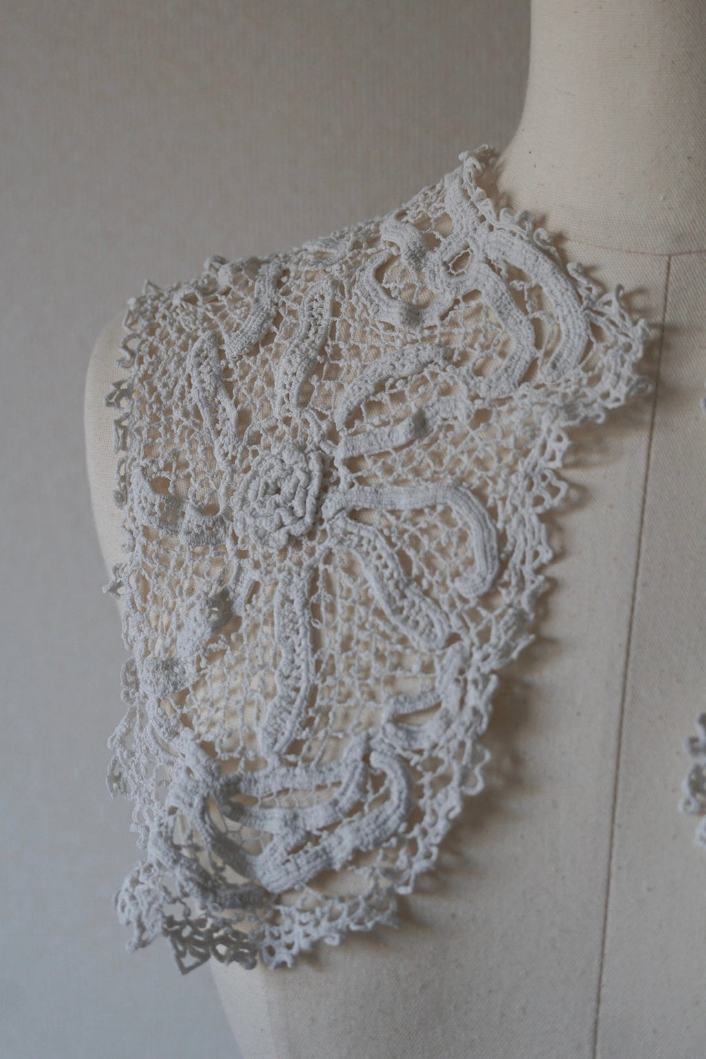 1900’s Handmade Irish Lace Collar