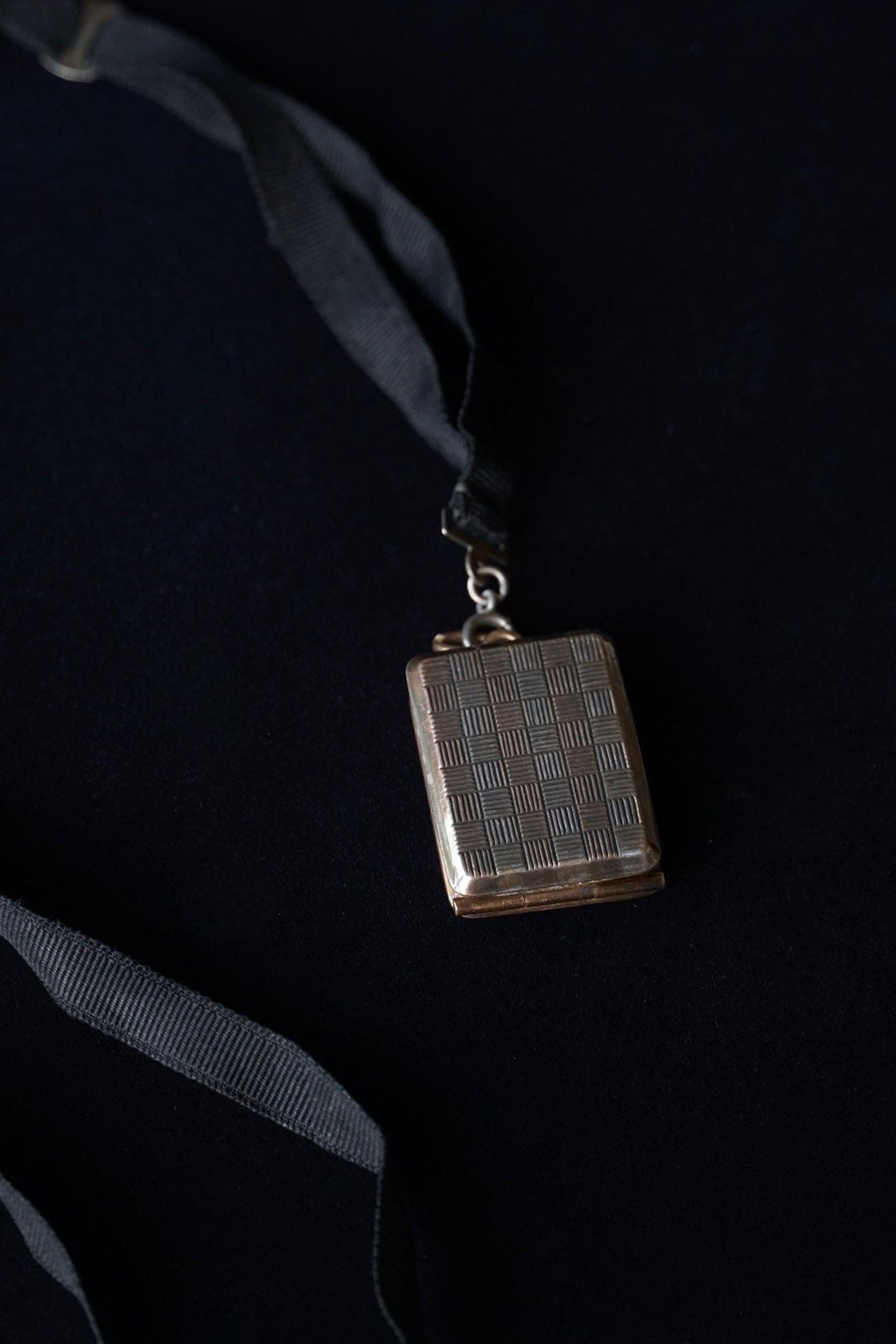 Victorian Rose Gold Picture Rocket
