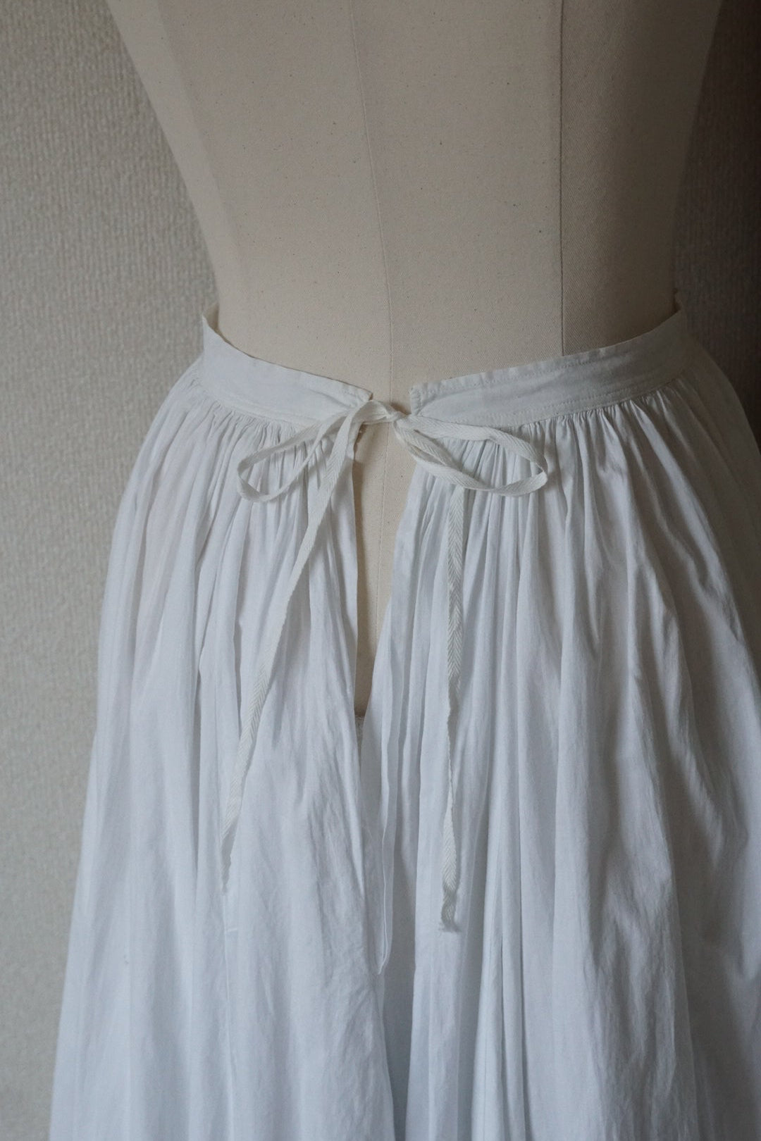 1900's Tatting Lace Long Skirt