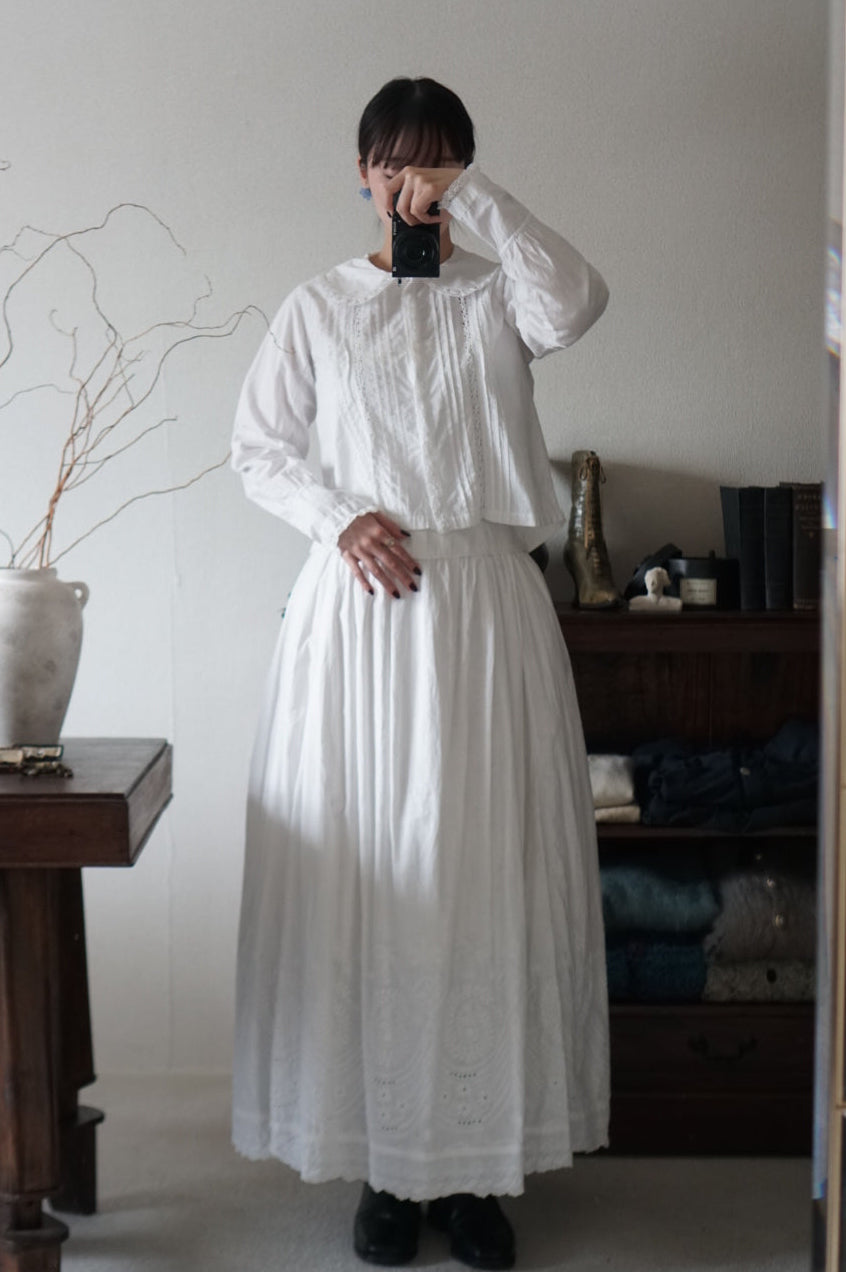 Antique Handmade Embroidery Skirt