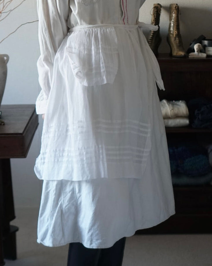 Antique White Cotton Apron