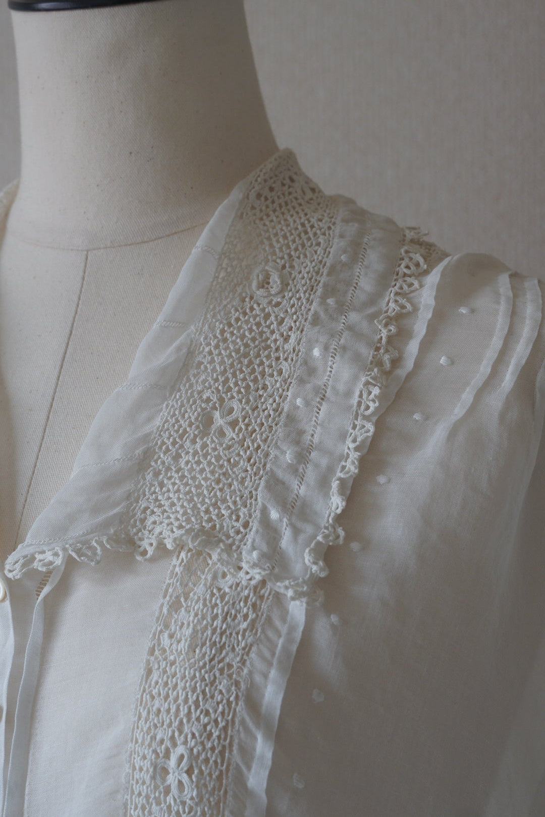 1910’s Cotton Voile Blouse with Irish Lace