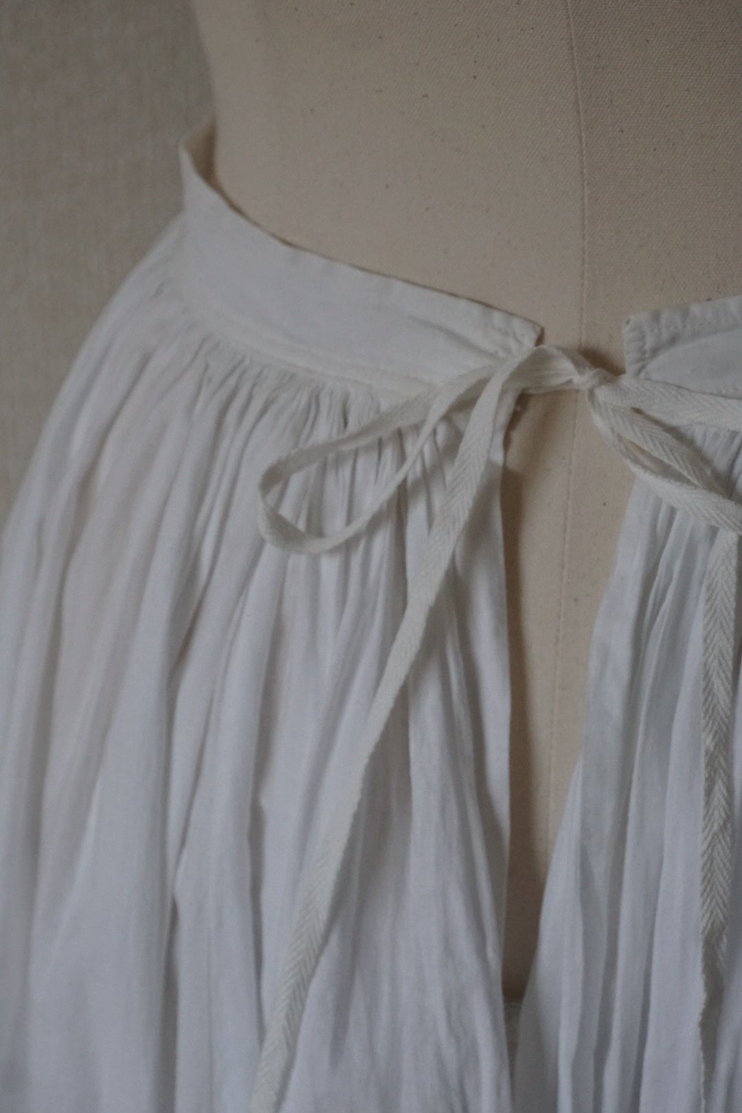 1900's Tatting Lace Long Skirt