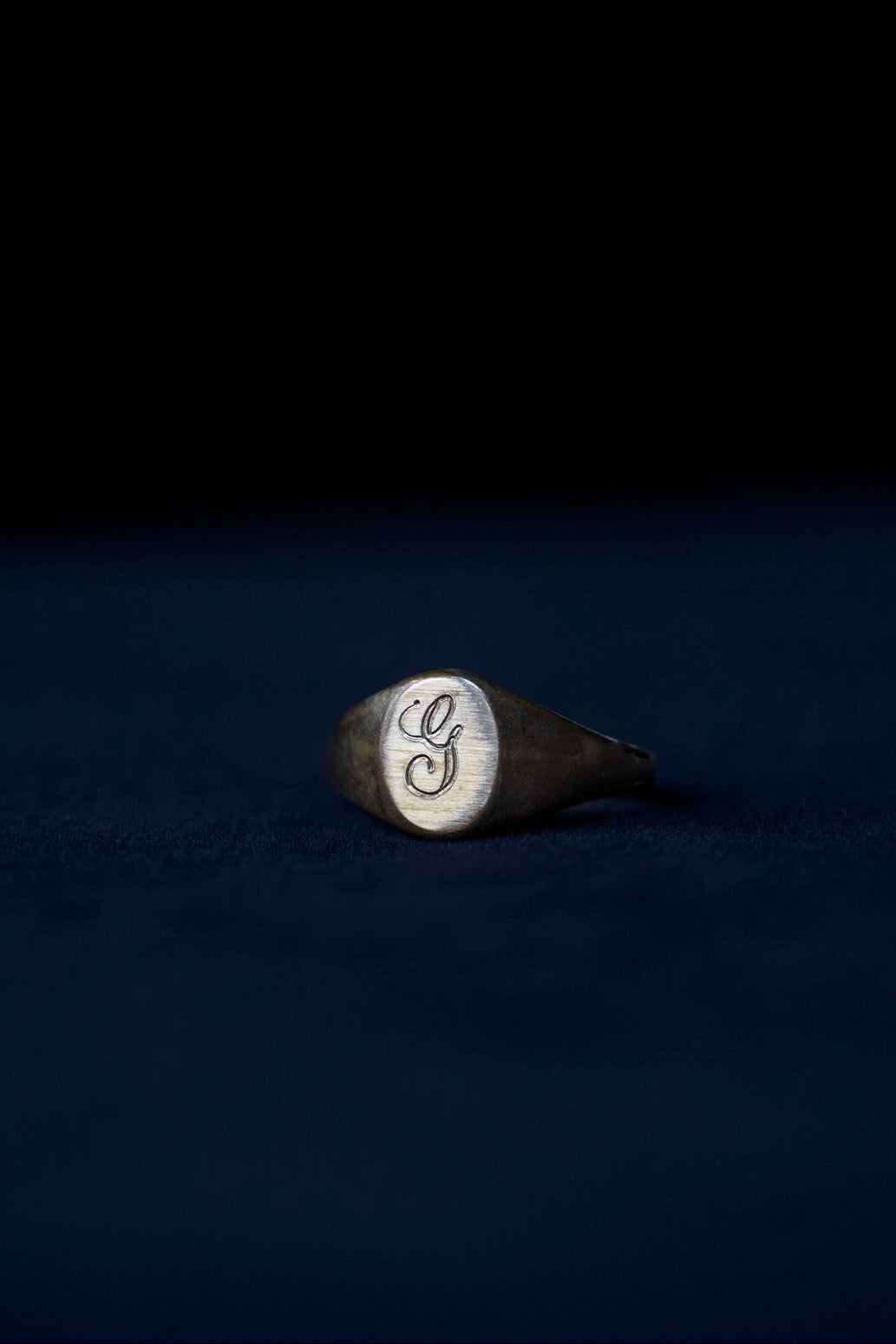 Vintage 10K RGP initial"G" Signet Ring
