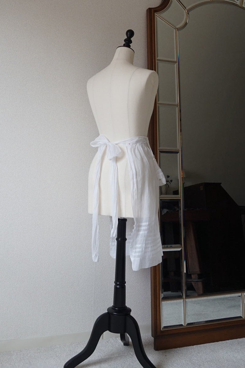 Antique White Cotton Apron