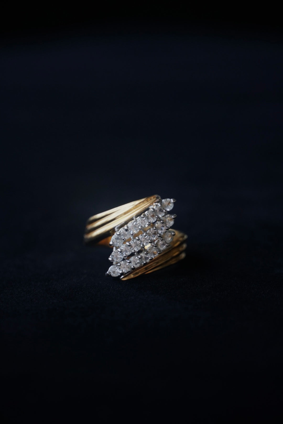Vintage Falling Star Cut Glass Ring