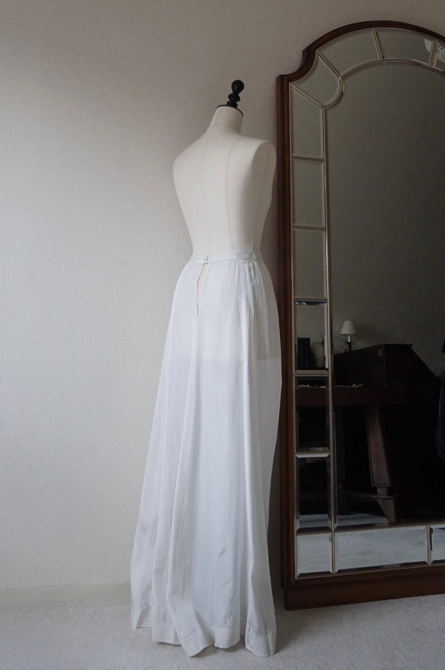 1950's Satin Long Skirt