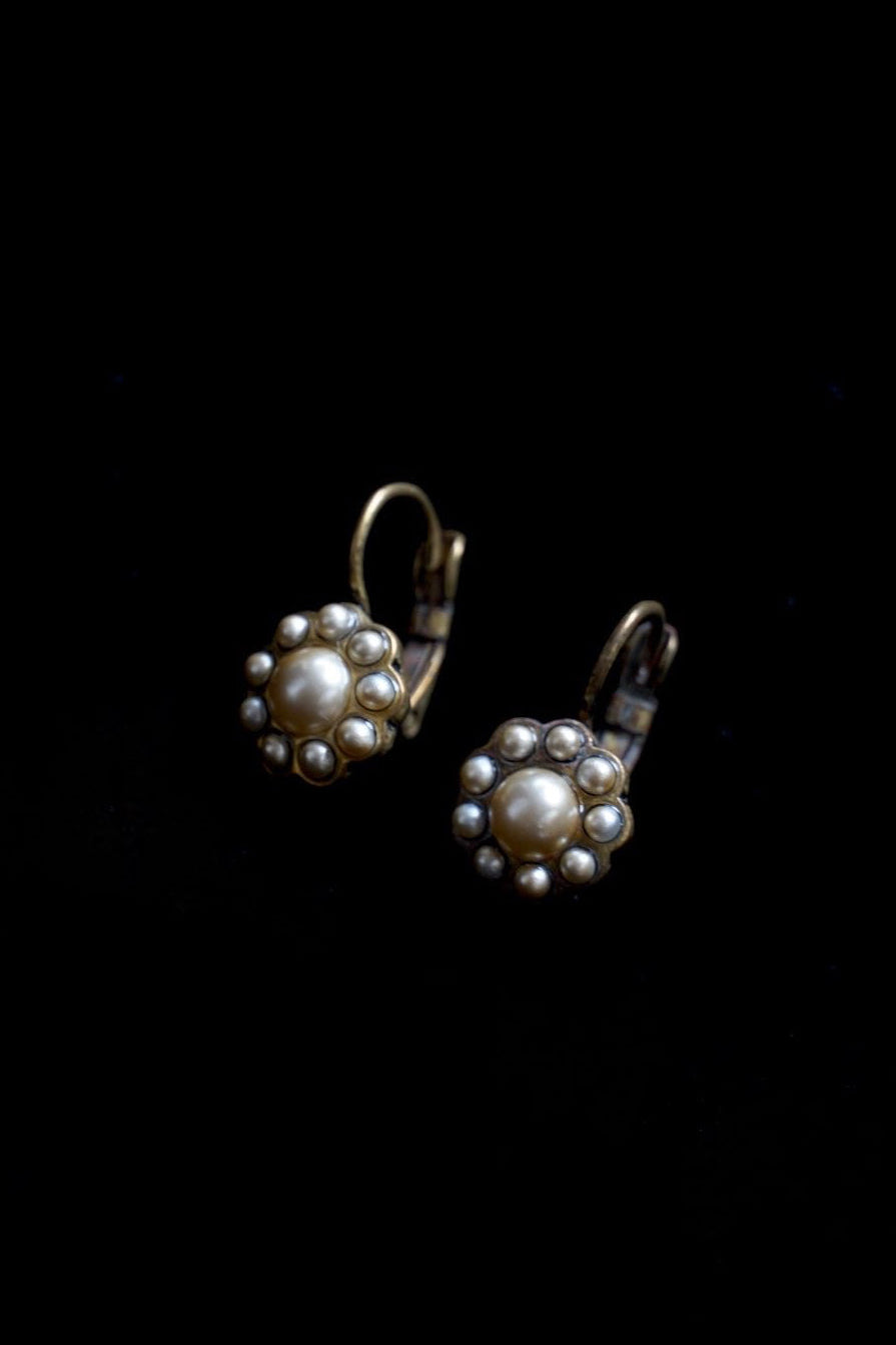 Edwardian Glass Pearl Earrings