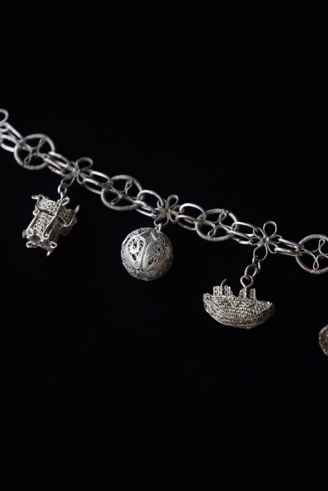 Vintage 800silver Bracelet with Filigree Charm