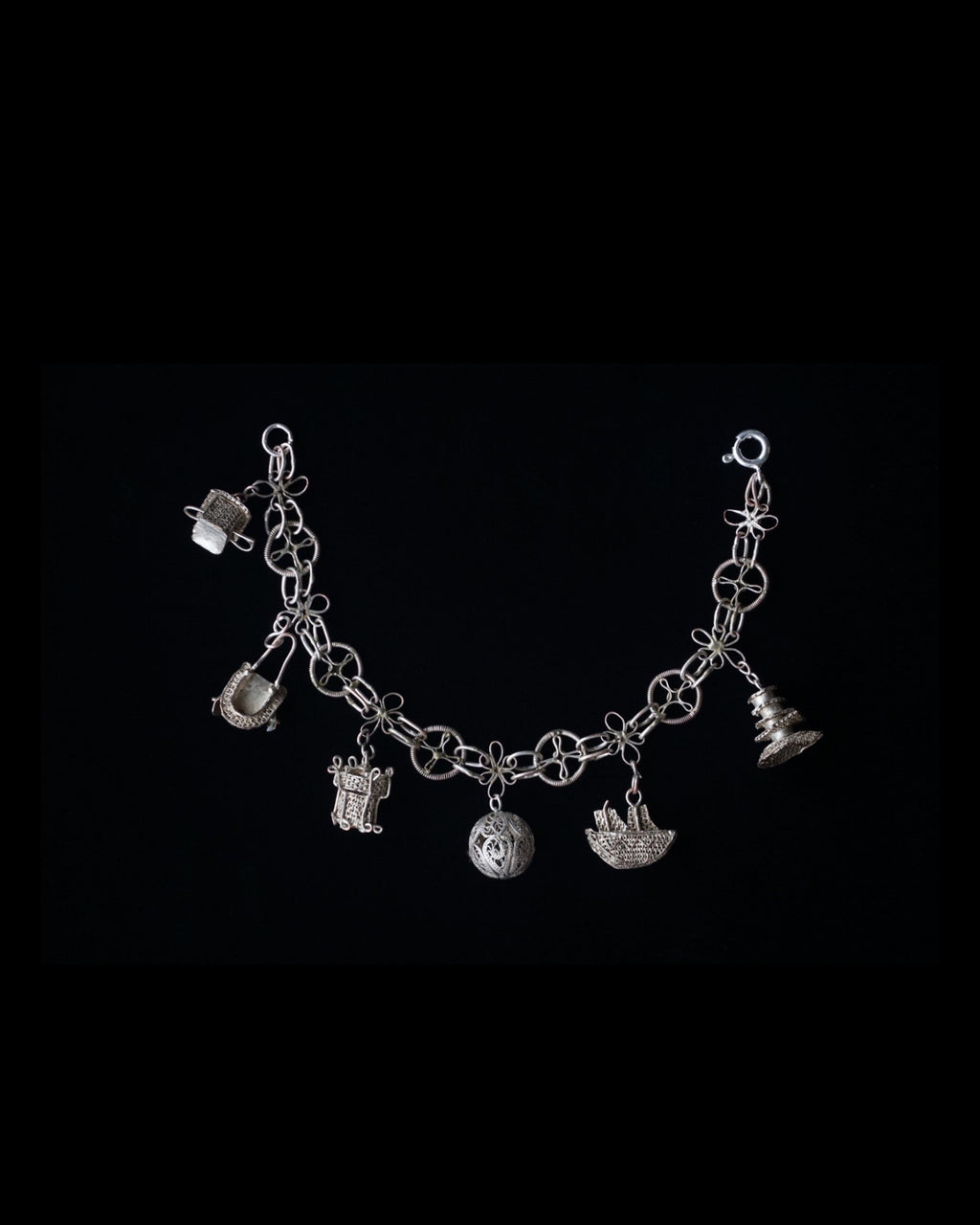 Vintage 800silver Bracelet with Filigree Charm