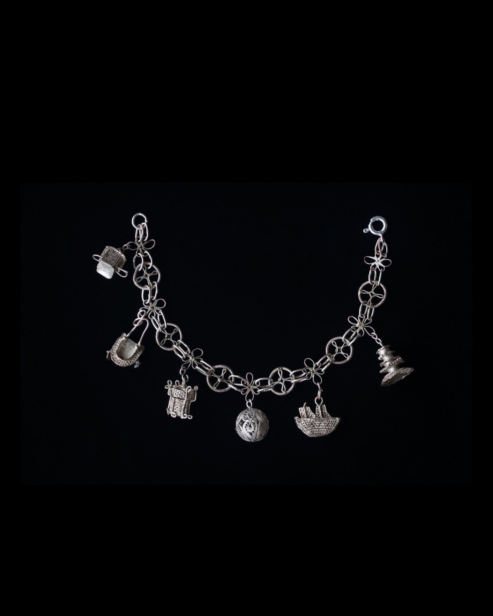 Vintage 800silver Bracelet with Filigree Charm