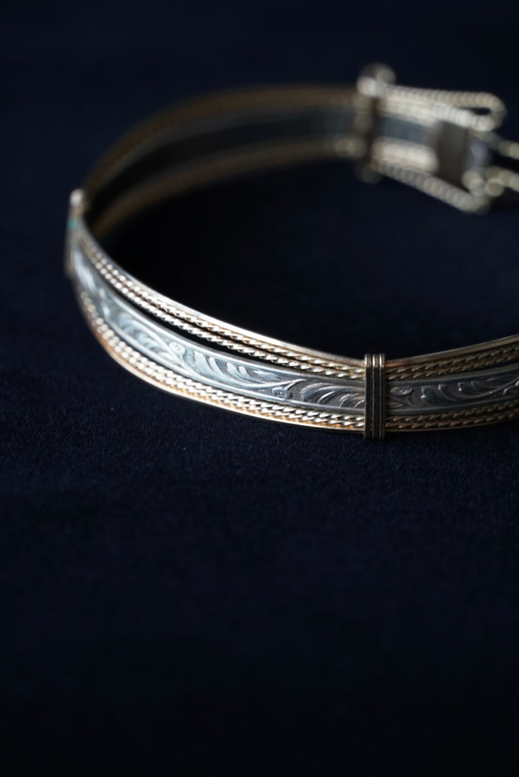 Antique Silver×Gold Wire Bangle