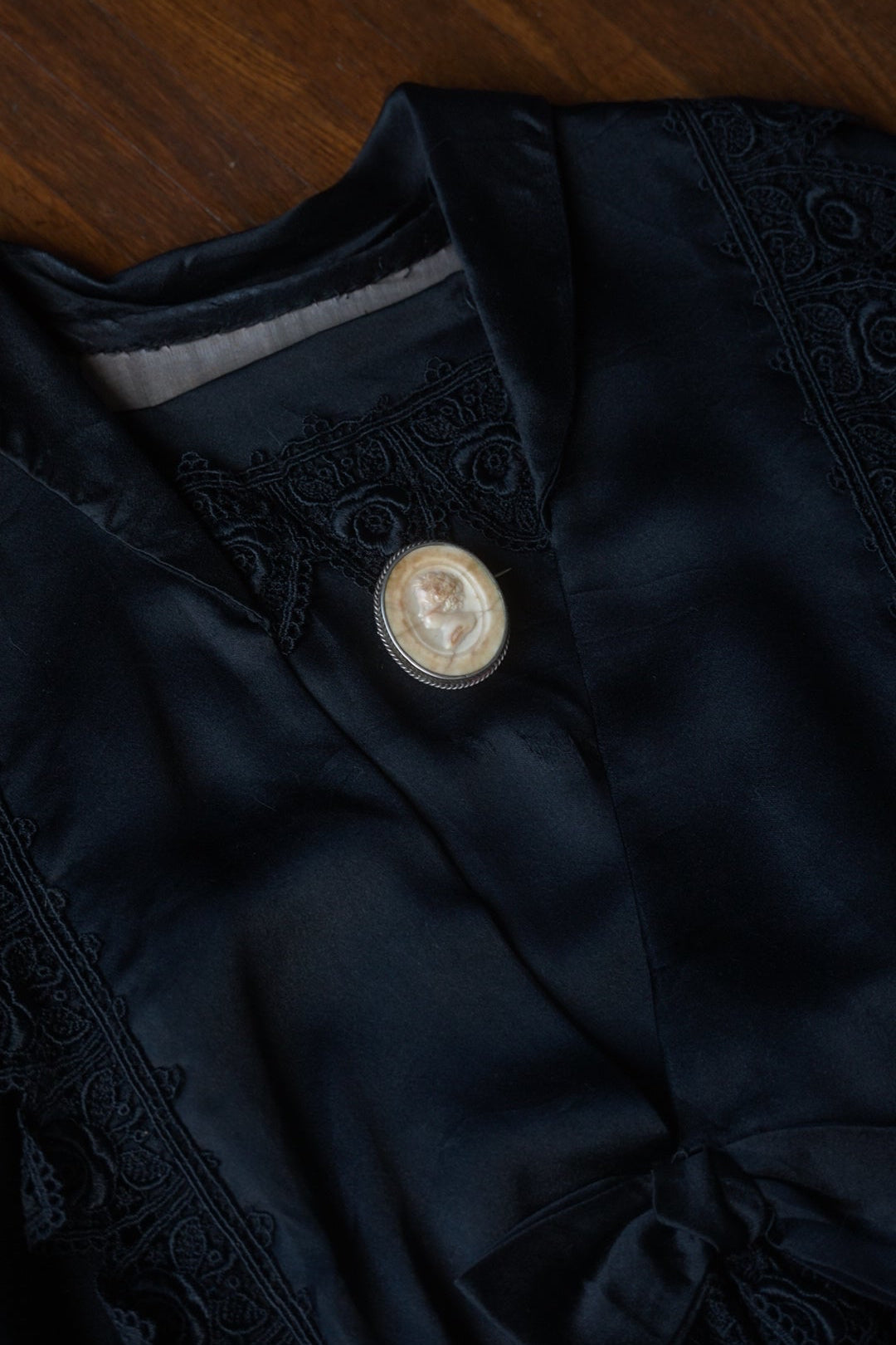 Victorian Grand Tour Marble Cameo Brooch