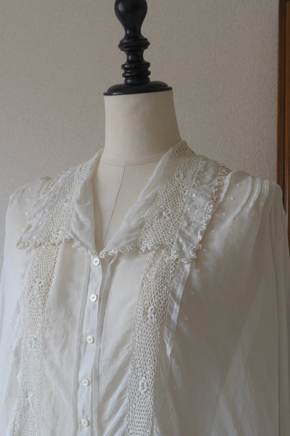 1910’s Cotton Voile Blouse with Irish Lace