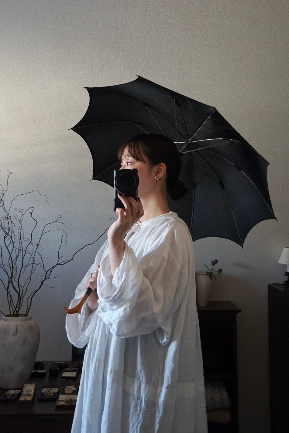 1950's Amber Hand×Black Umbrella