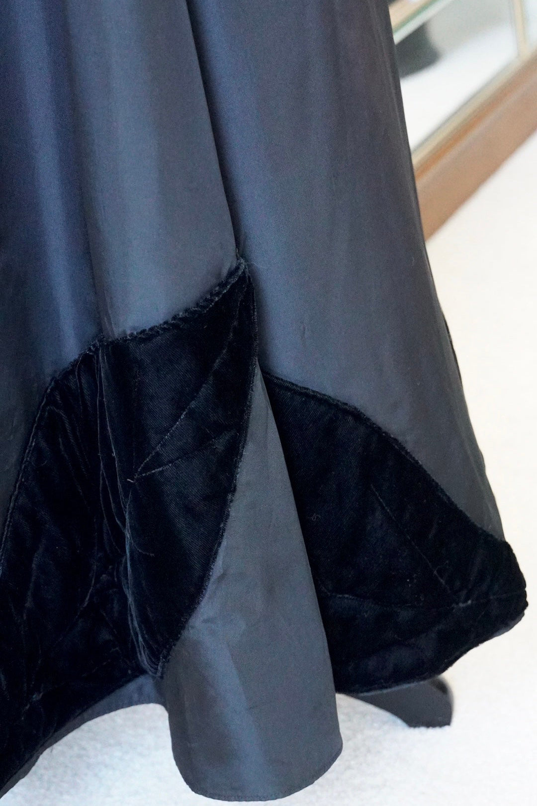 1950's Silk Velvet Leaf Skirt
