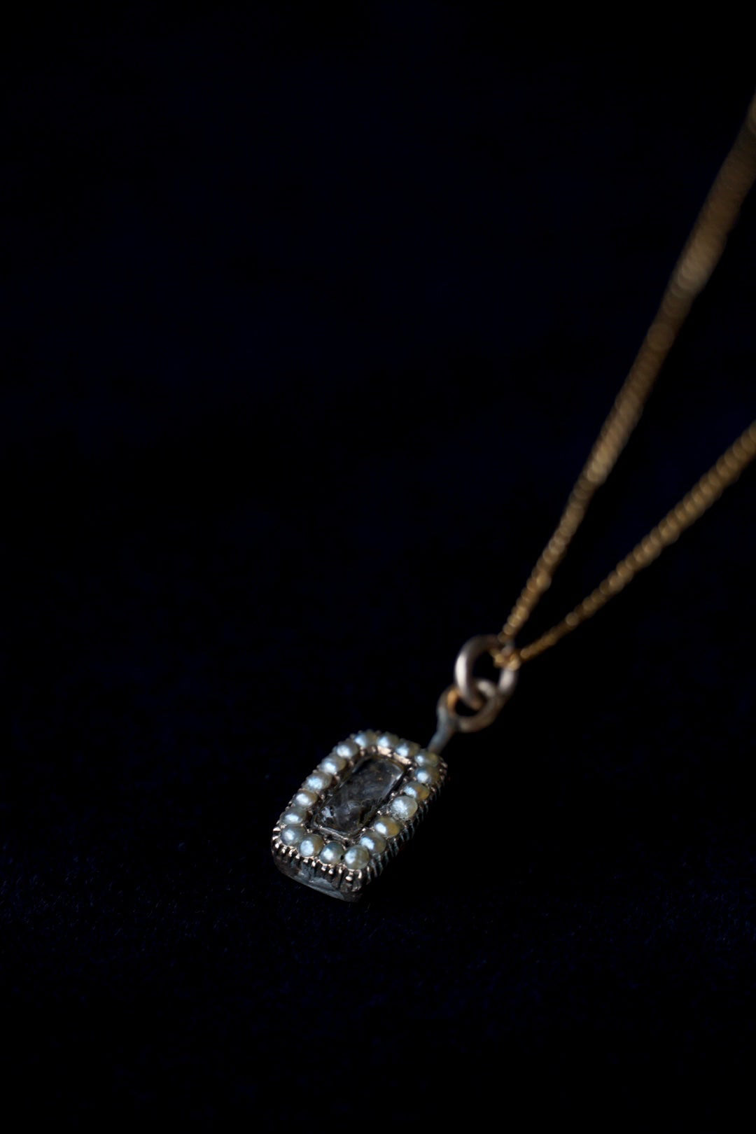 Georgian 10K Pearl Mourning Pendant Top