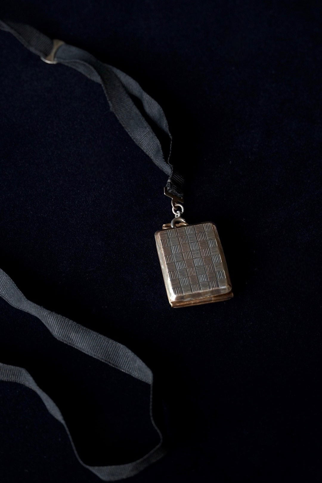 Victorian Rose Gold Picture Rocket