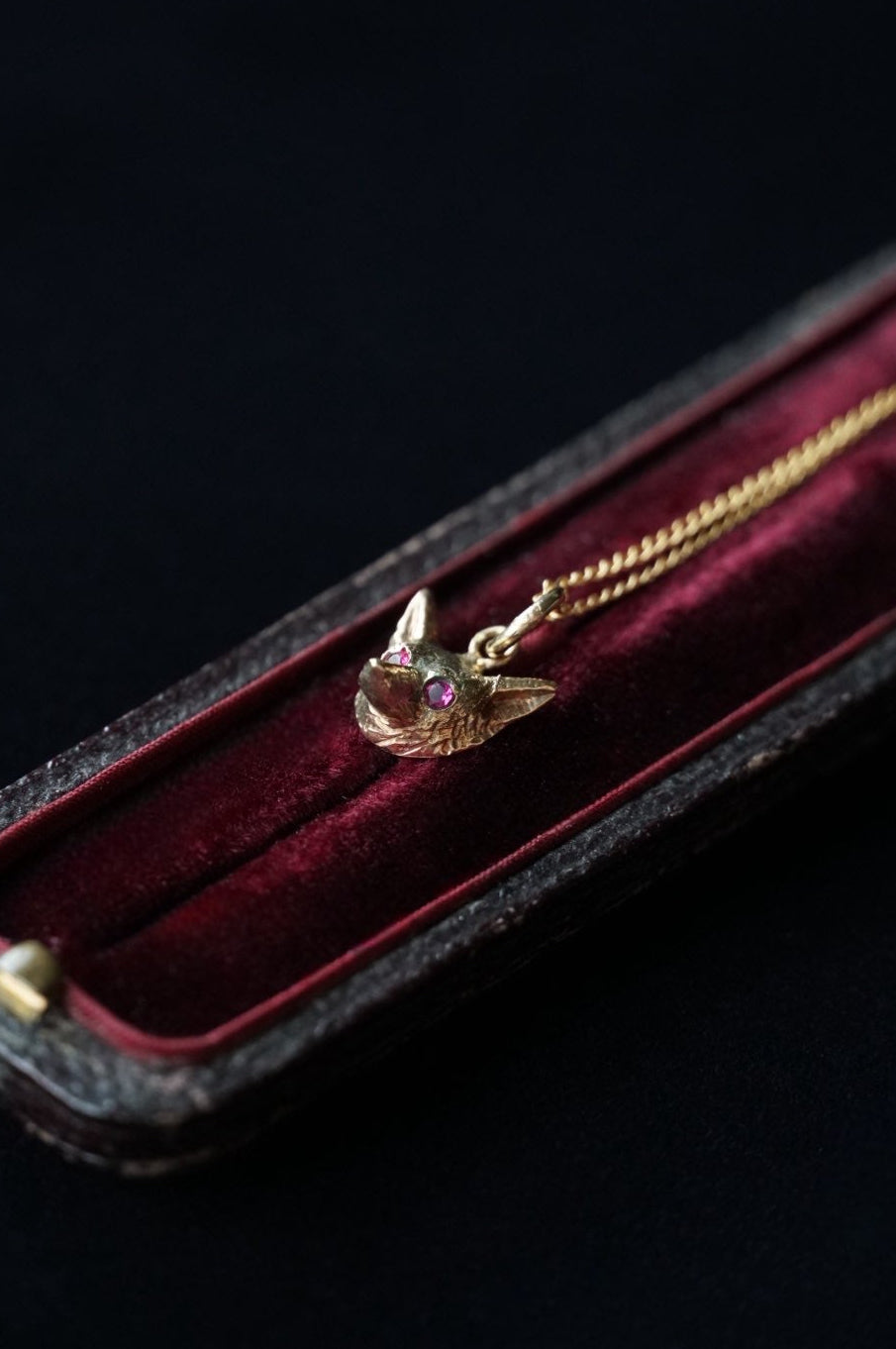 Victorian 9K Ruby Fox Pendant Top